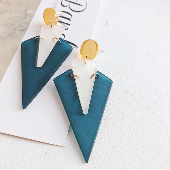Chic Acrylic Blue Triangle Drop Earrings - Picture 3 of 5